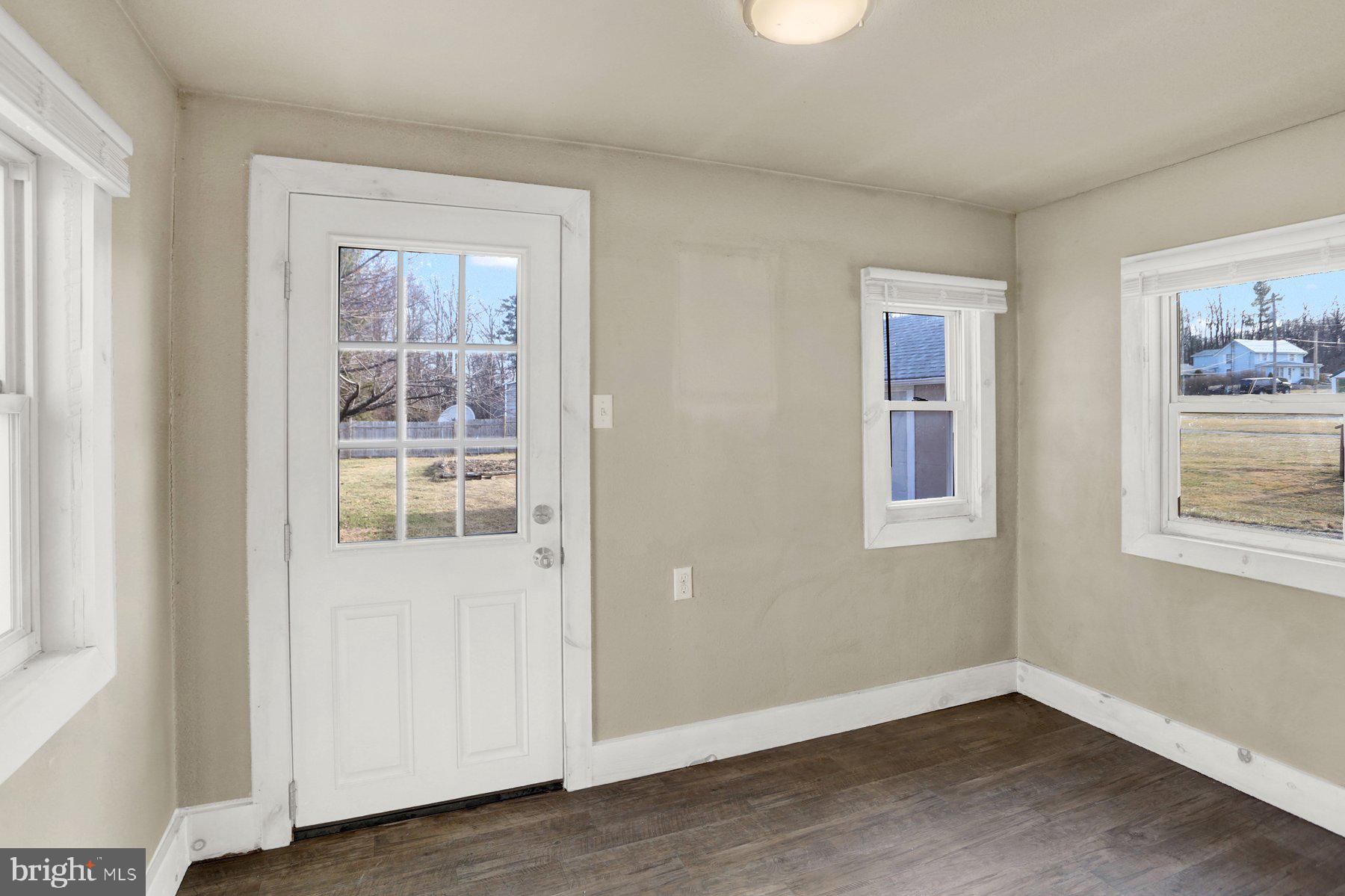 11147 South Mountain Road