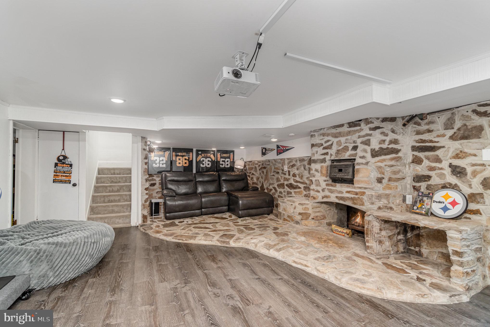 403 E Fourth Street