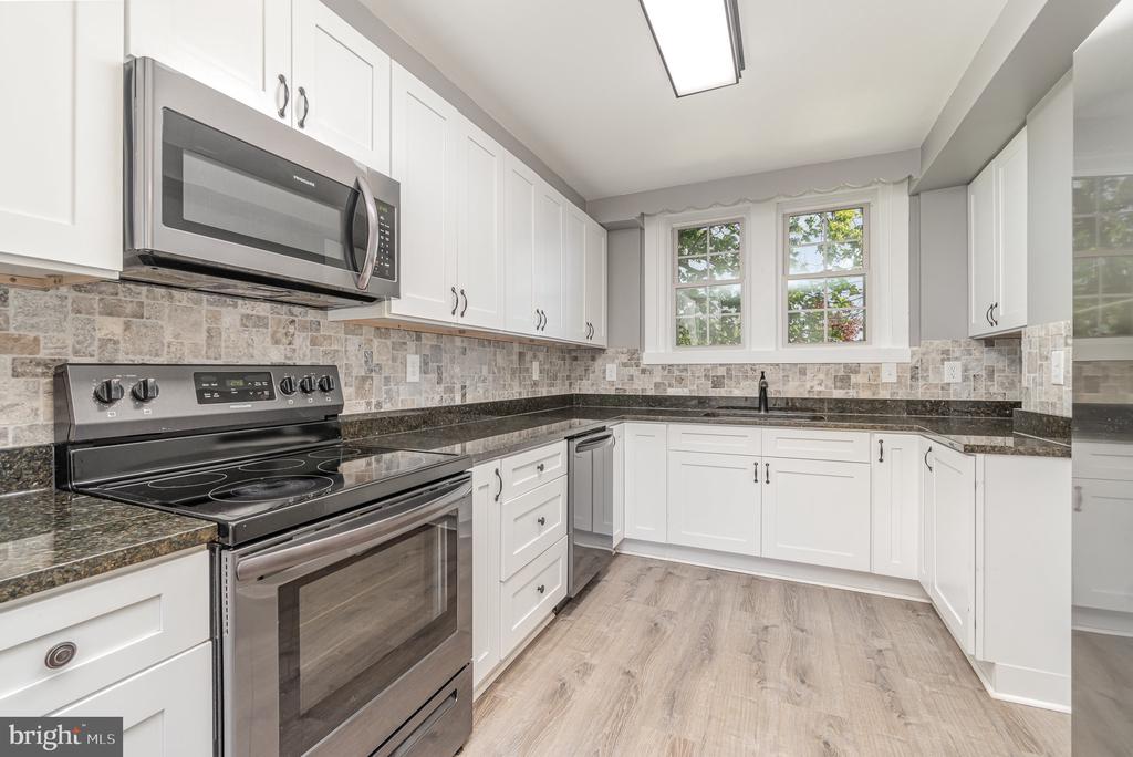 403 E Fourth Street