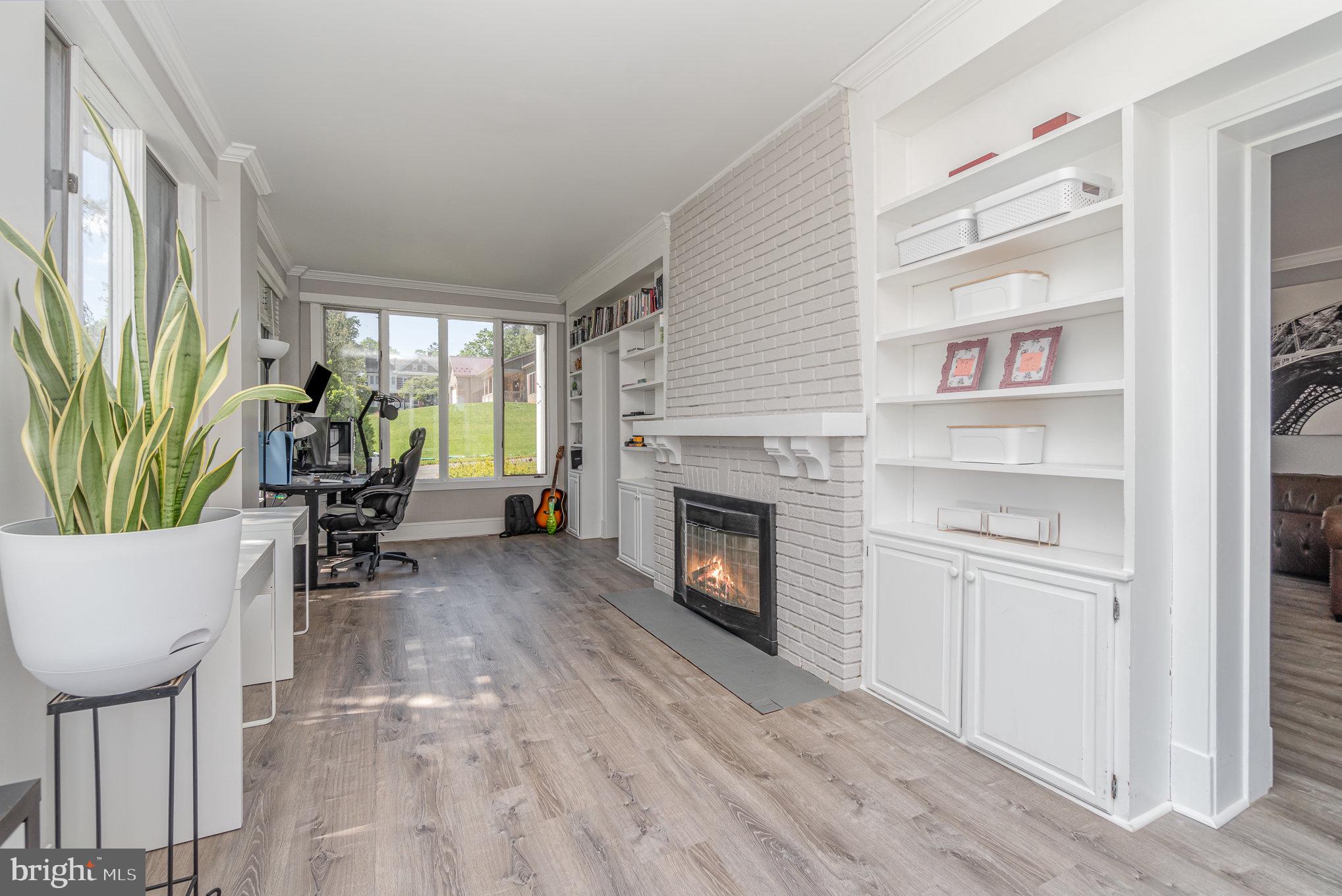 403 E Fourth Street