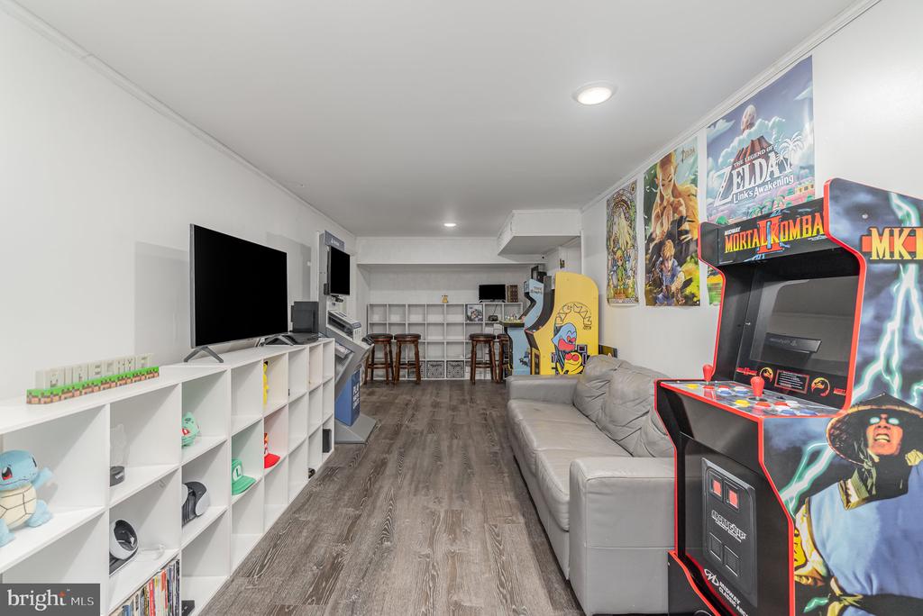 403 E Fourth Street