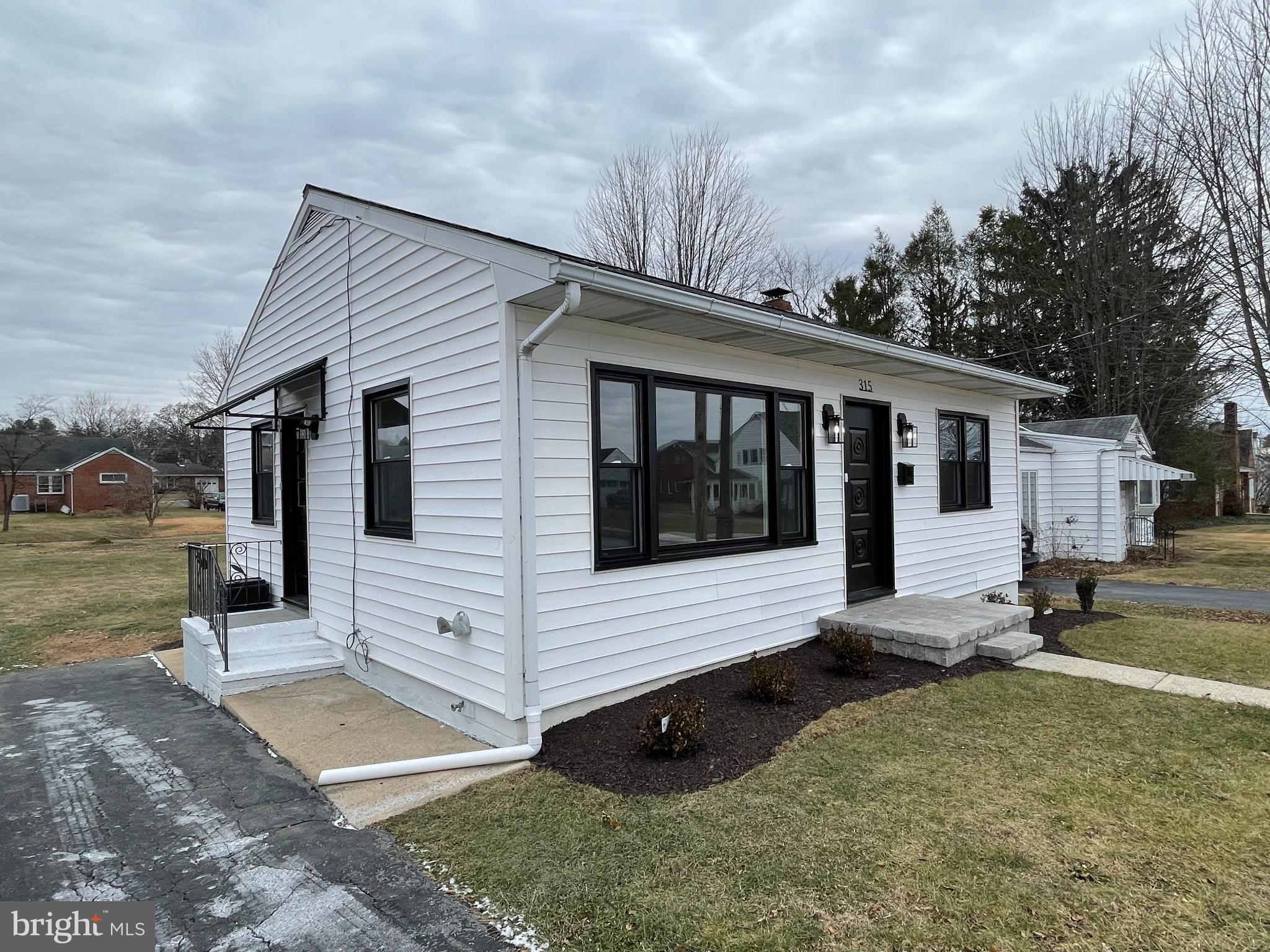 315 N FRANKLIN STREET