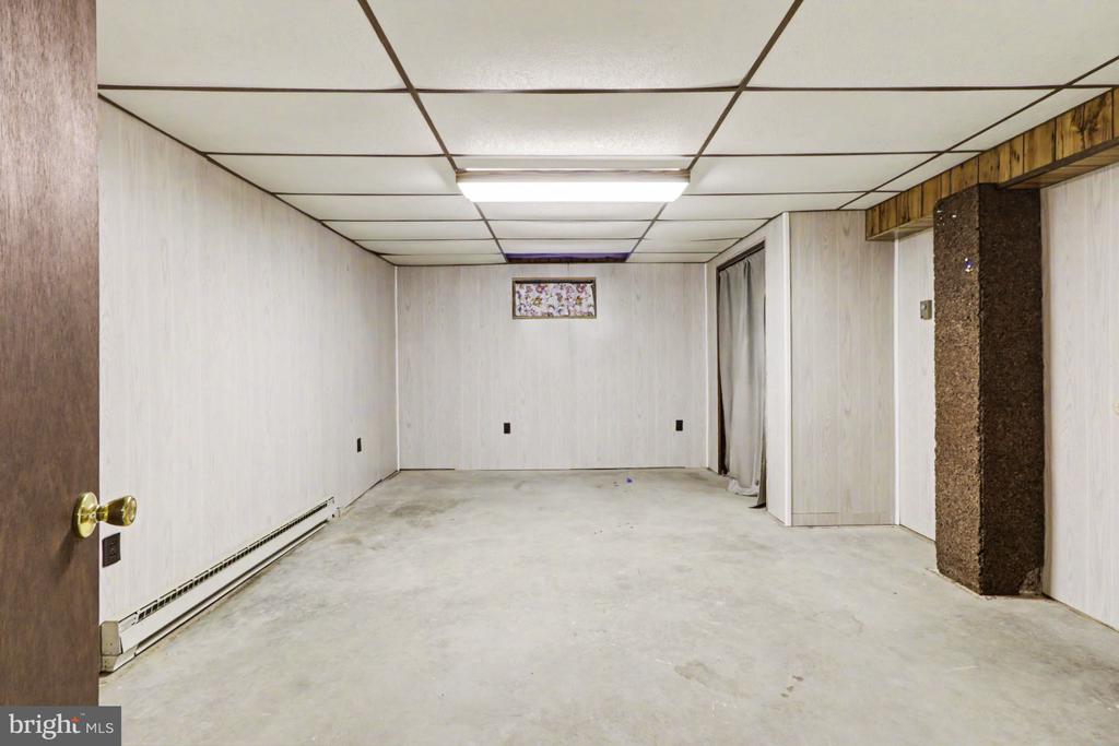 50 EISENHOWER DRIVE