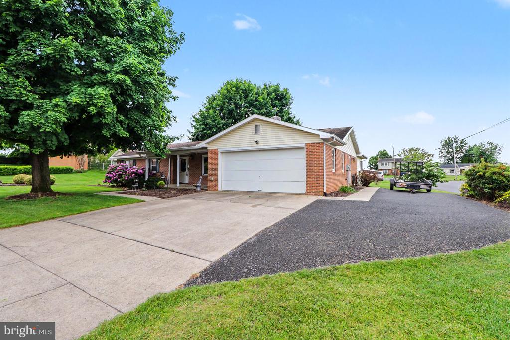 50 EISENHOWER DRIVE