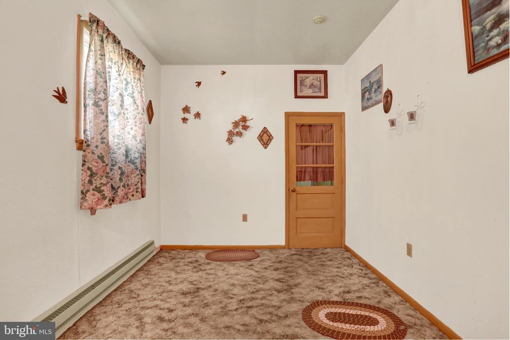 1124 BRANDON DRIVE
