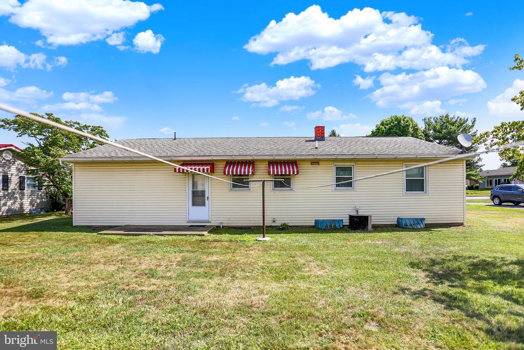 1124 BRANDON DRIVE