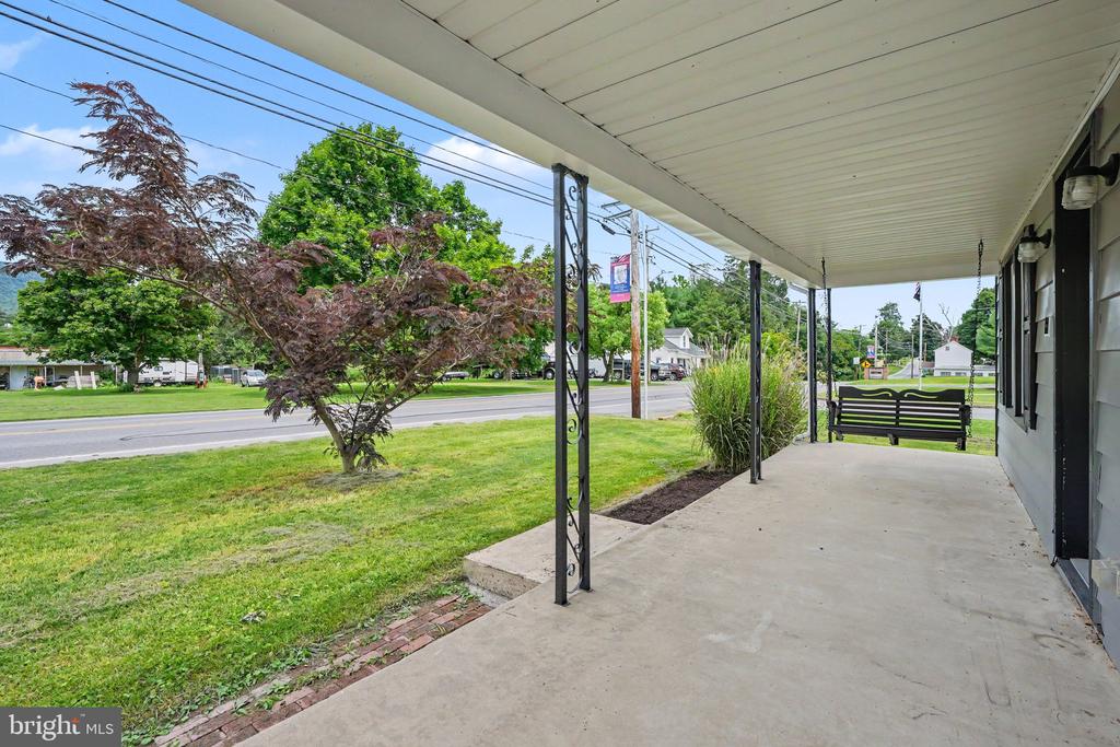 10992 ROXBURY ROAD
