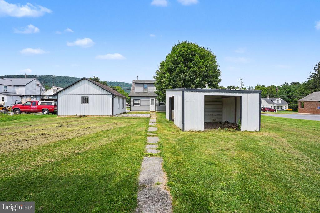 10992 ROXBURY ROAD