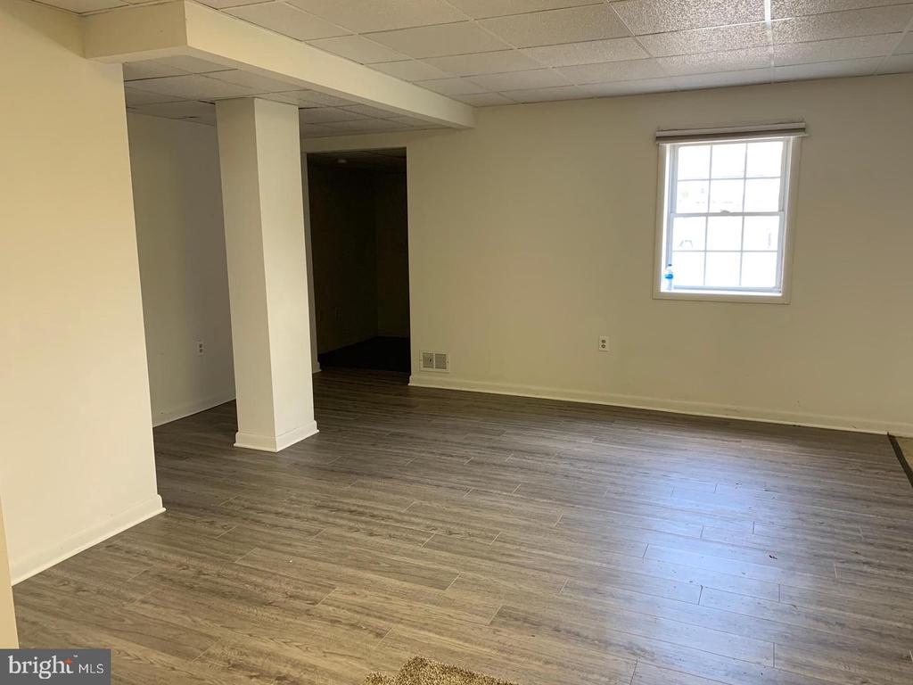 734 FAIRGROUND AVENUE Unit: B