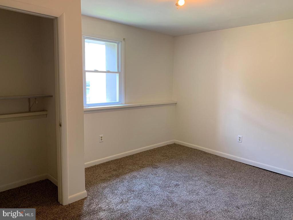 734 FAIRGROUND AVENUE Unit: B