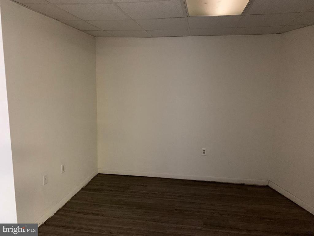 734 FAIRGROUND AVENUE Unit: B