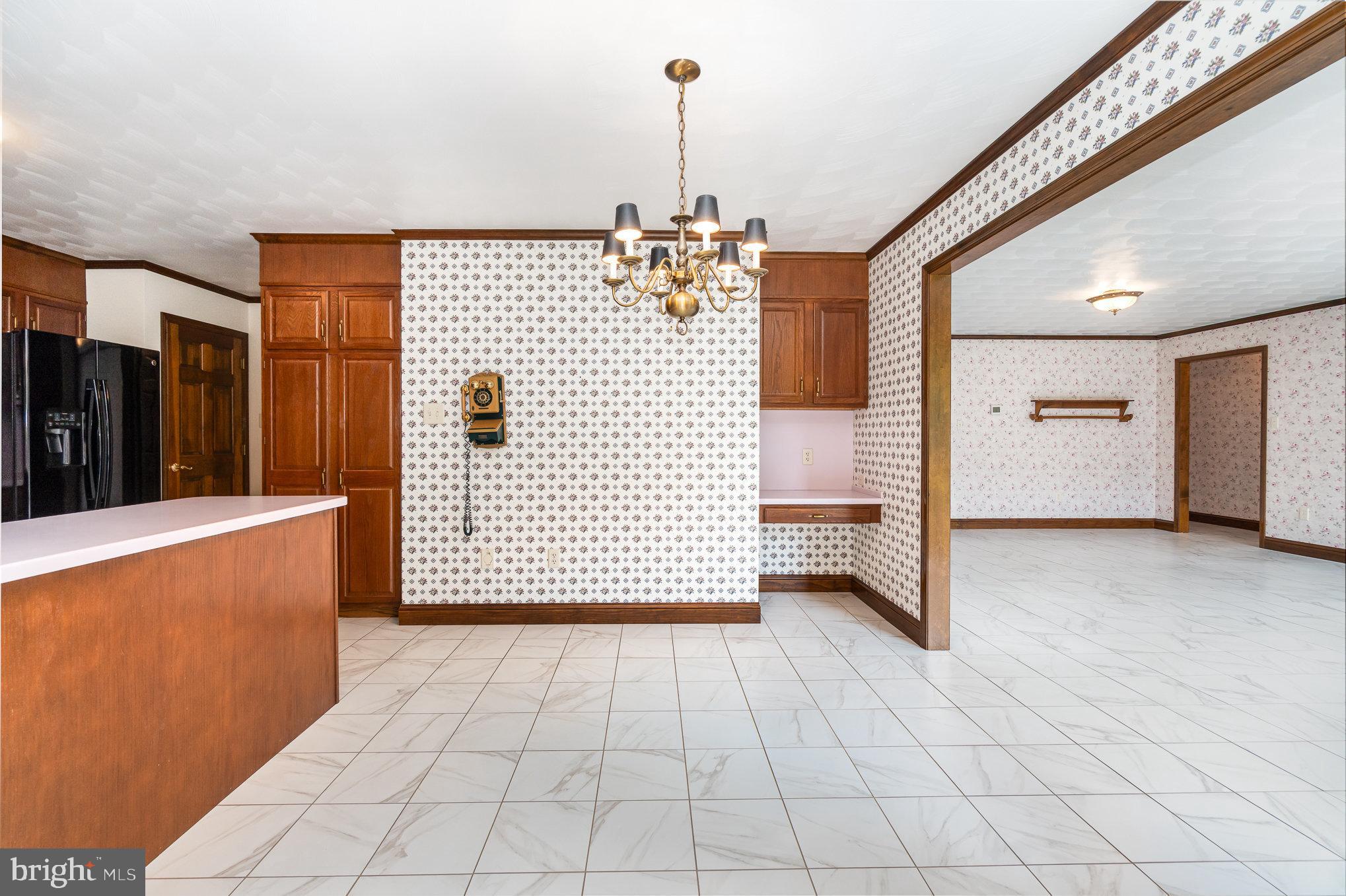 209 MEADOWBROOK LANE