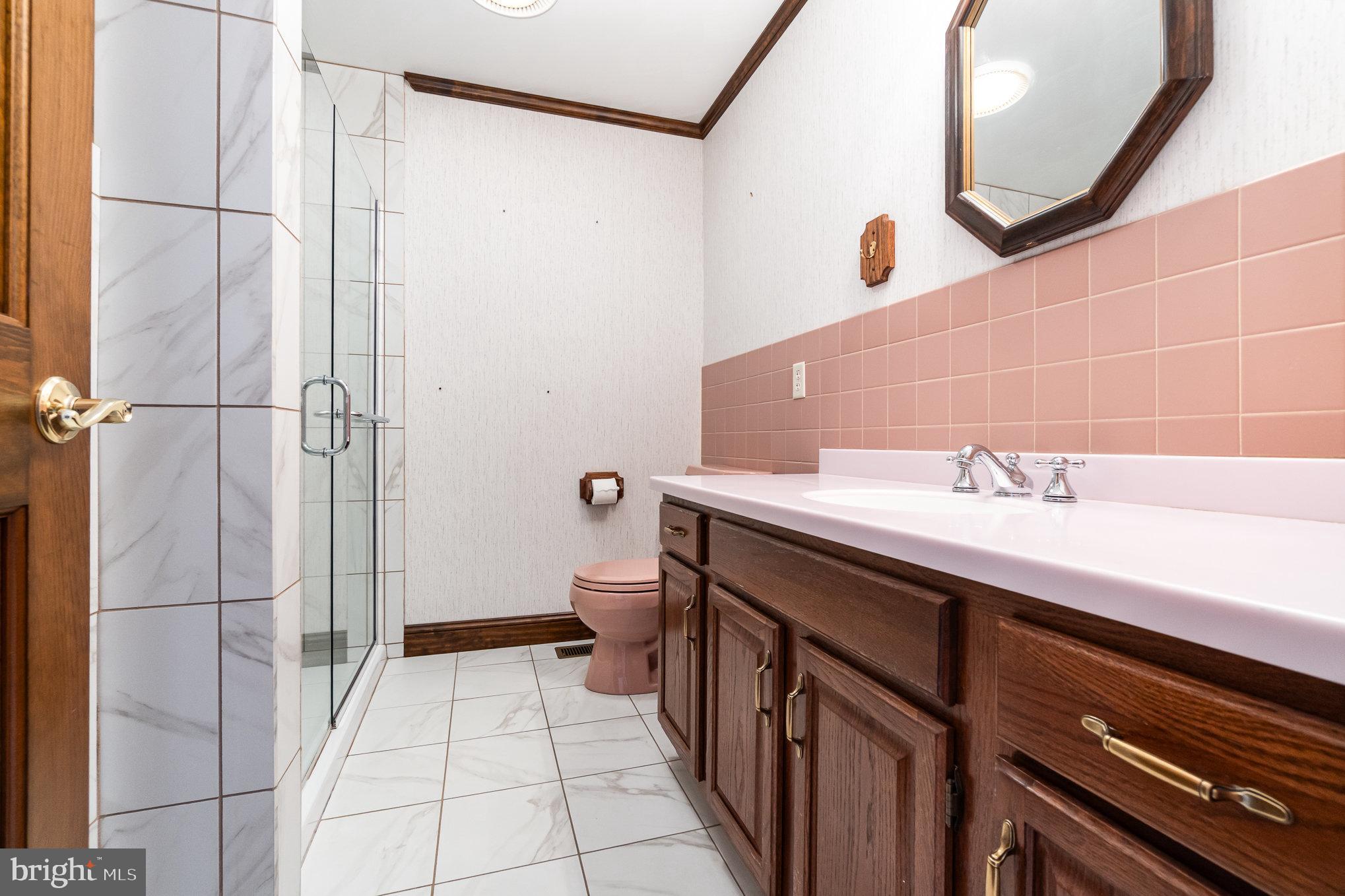 209 MEADOWBROOK LANE