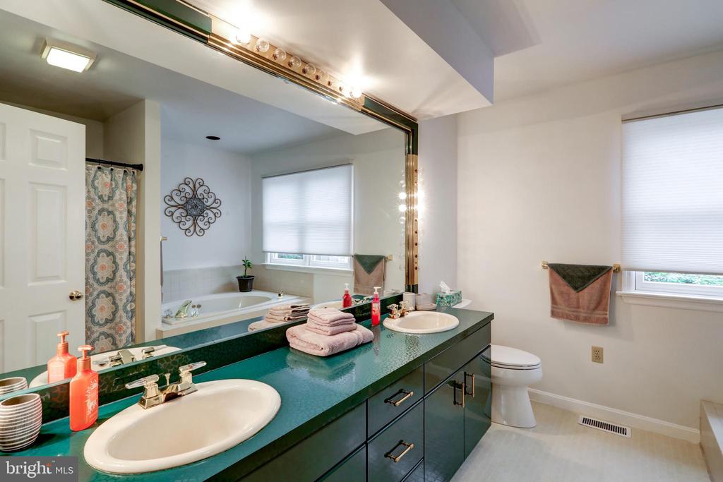 22 Shybrook Ct