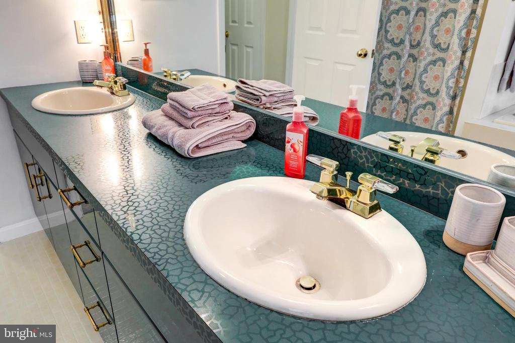 22 Shybrook Ct