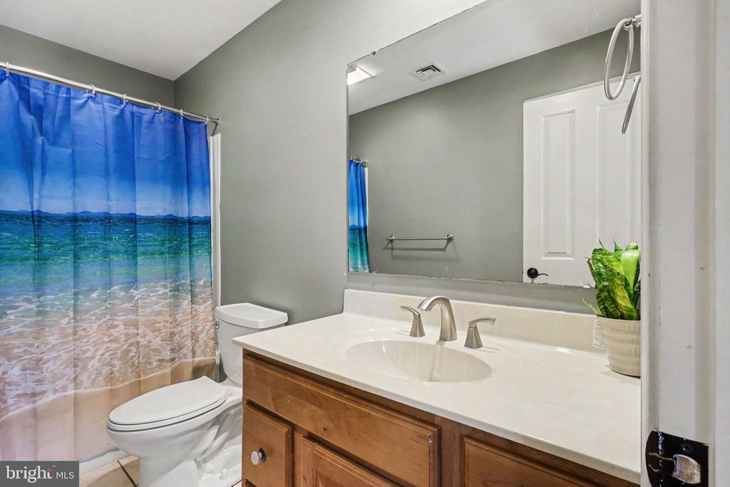15 BULLRUSH LODGE