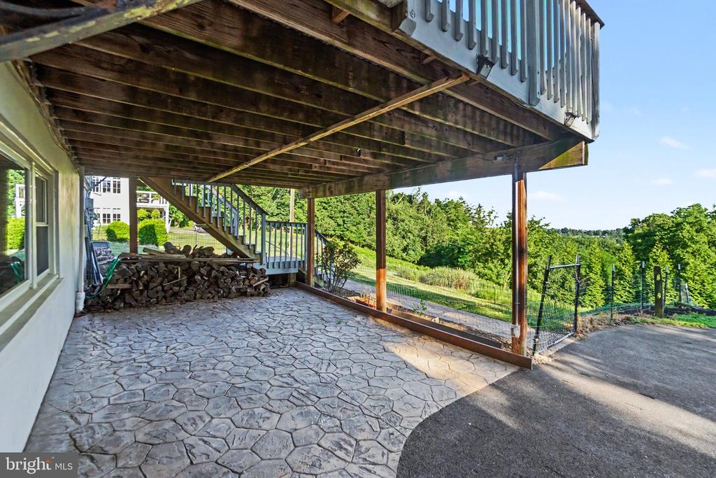 260 BLOSSOM HILL DRIVE