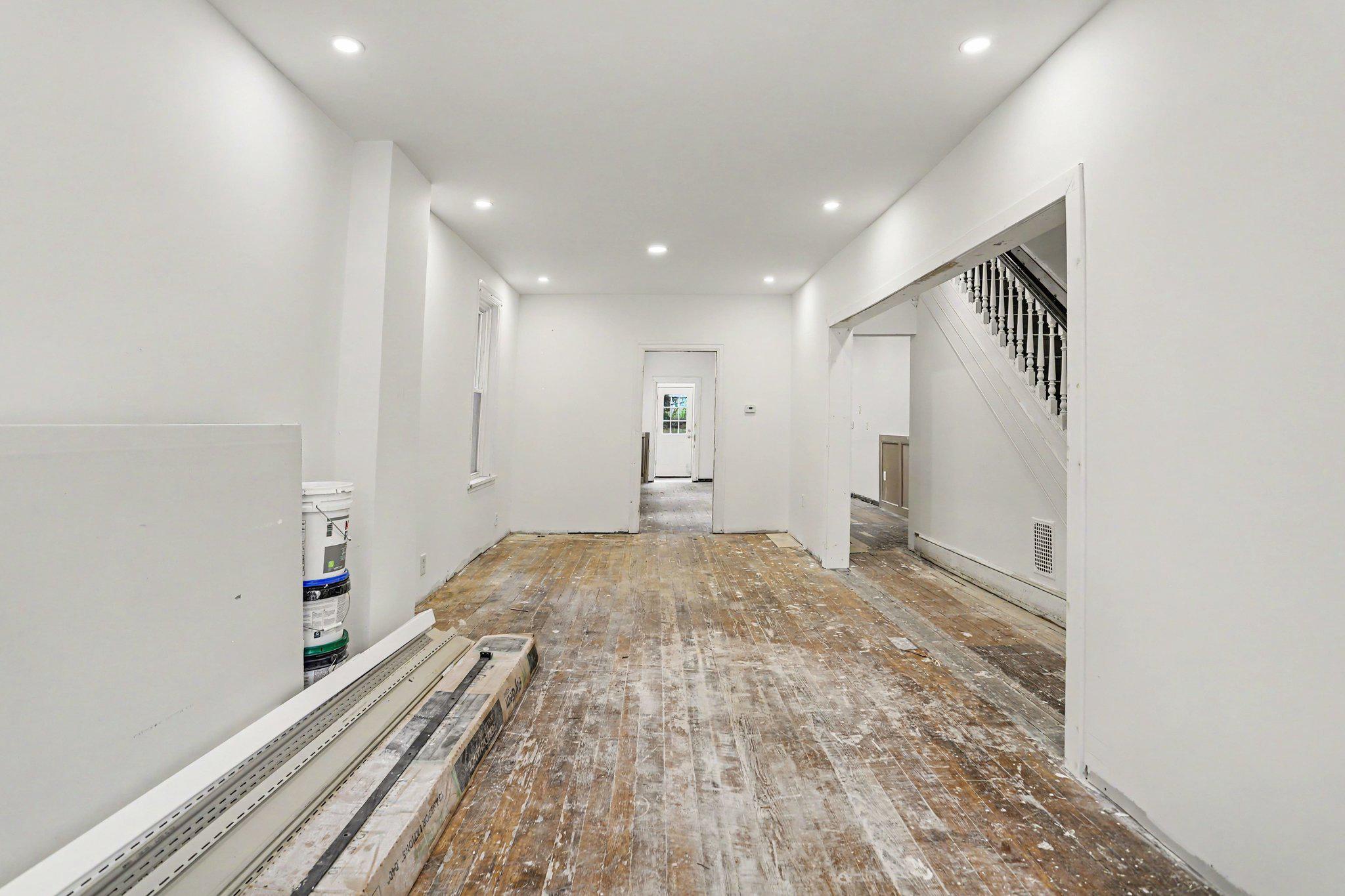 405 POPLAR STREET