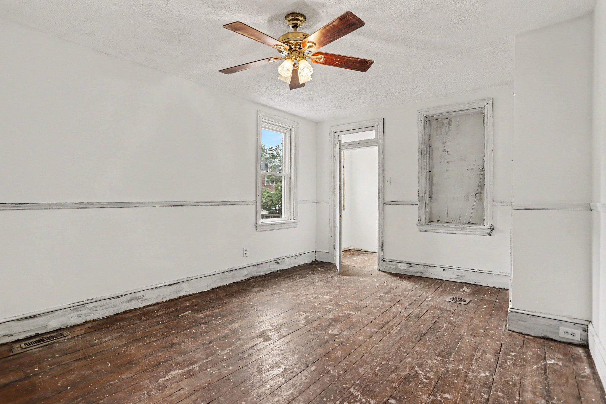 405 POPLAR STREET