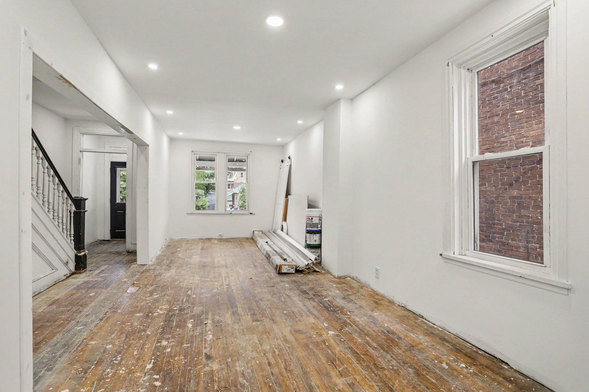 405 POPLAR STREET