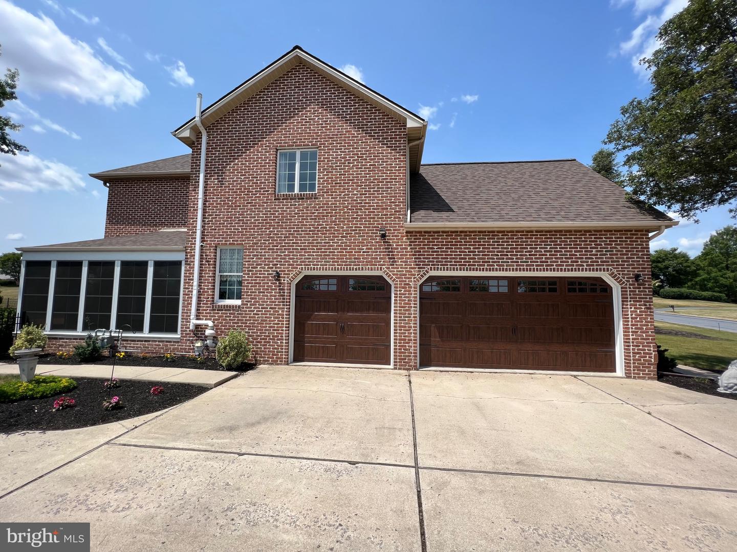 3 Highland Dr