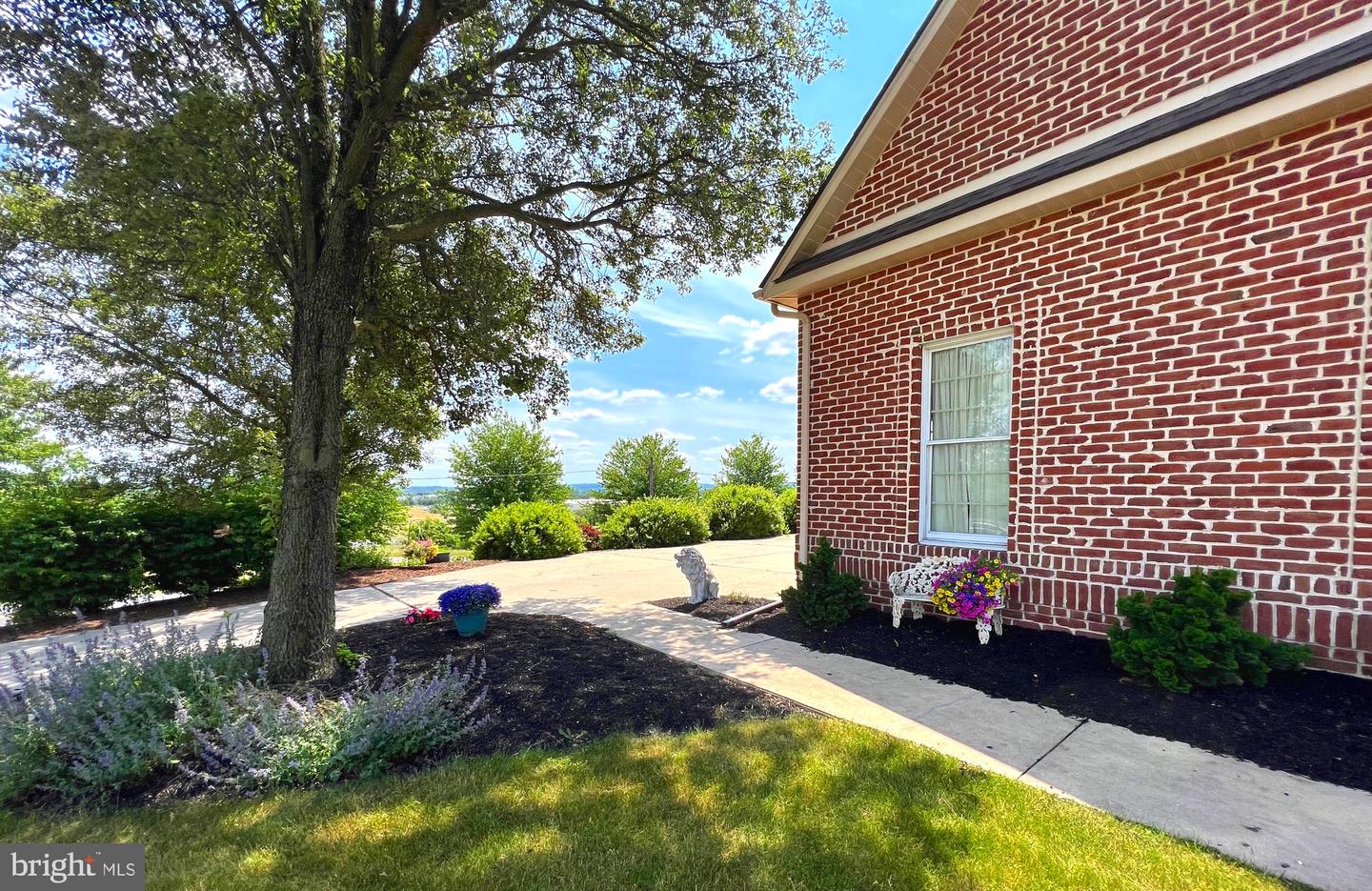 3 Highland Dr