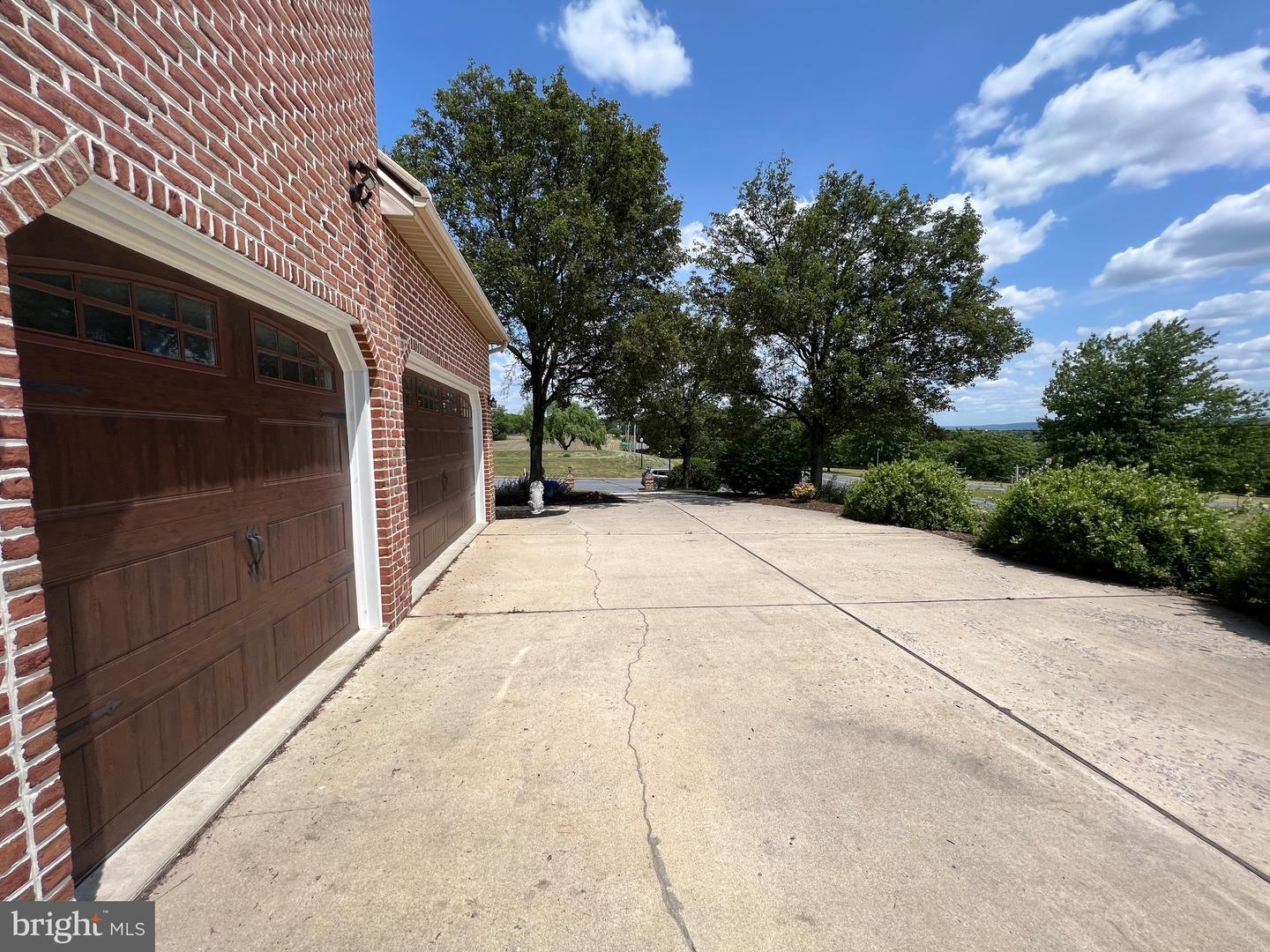3 Highland Dr