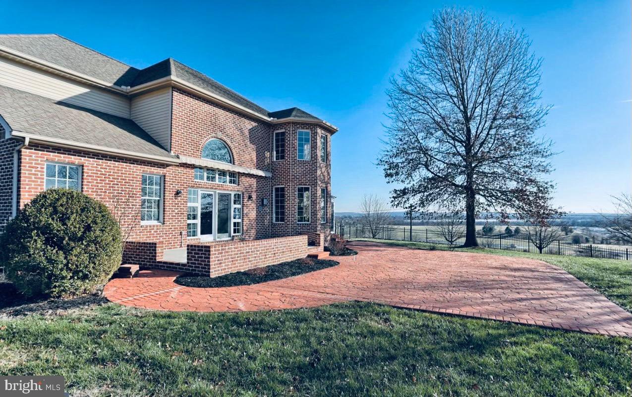 3 Highland Dr