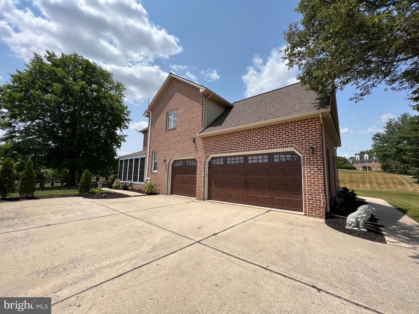 3 Highland Dr