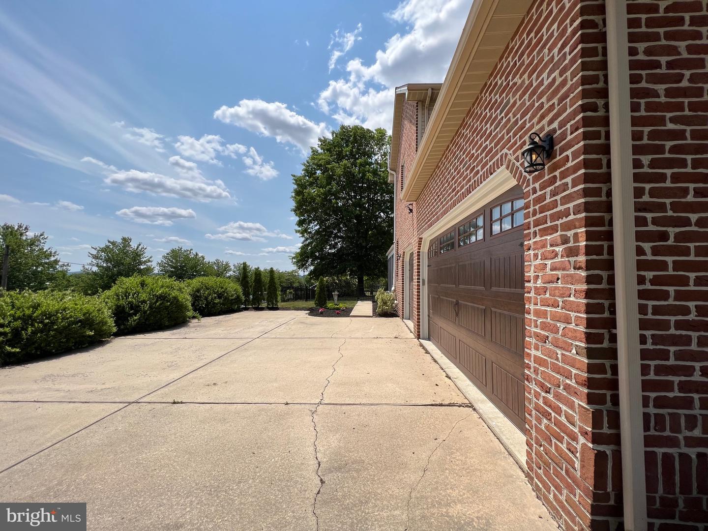3 Highland Dr