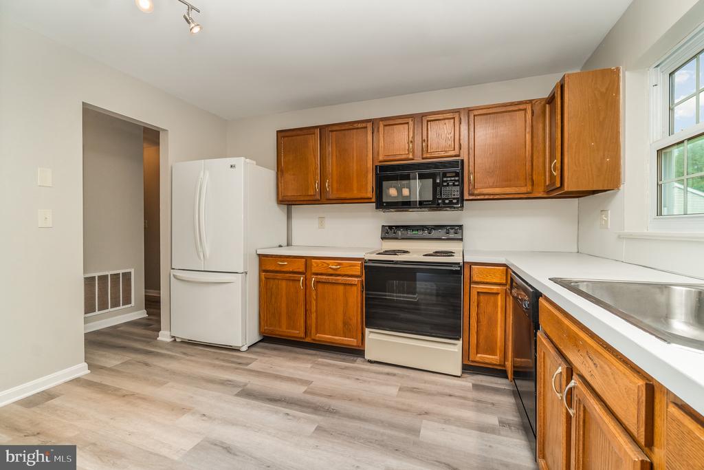1201 Cambridge Ct