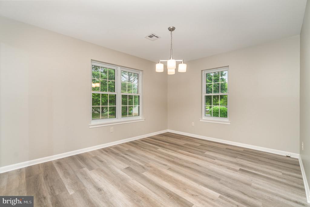 1201 Cambridge Ct