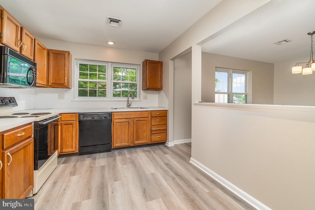 1201 Cambridge Ct
