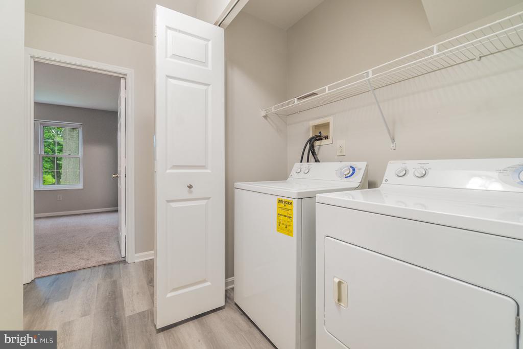 1201 Cambridge Ct