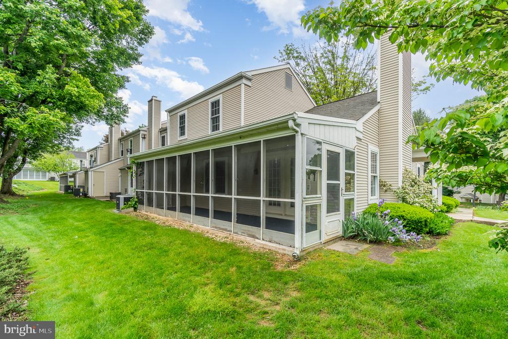1201 Cambridge Ct