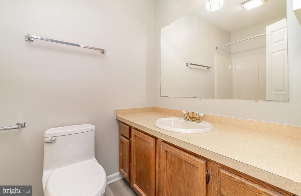 1201 Cambridge Ct