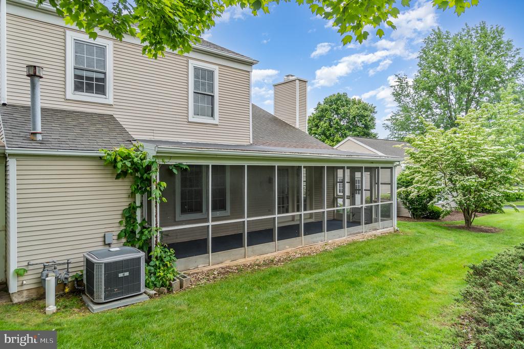 1201 Cambridge Ct