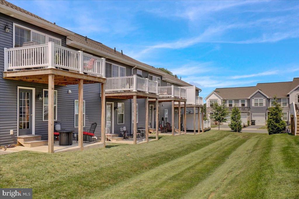 82 BEECH TREE COURT