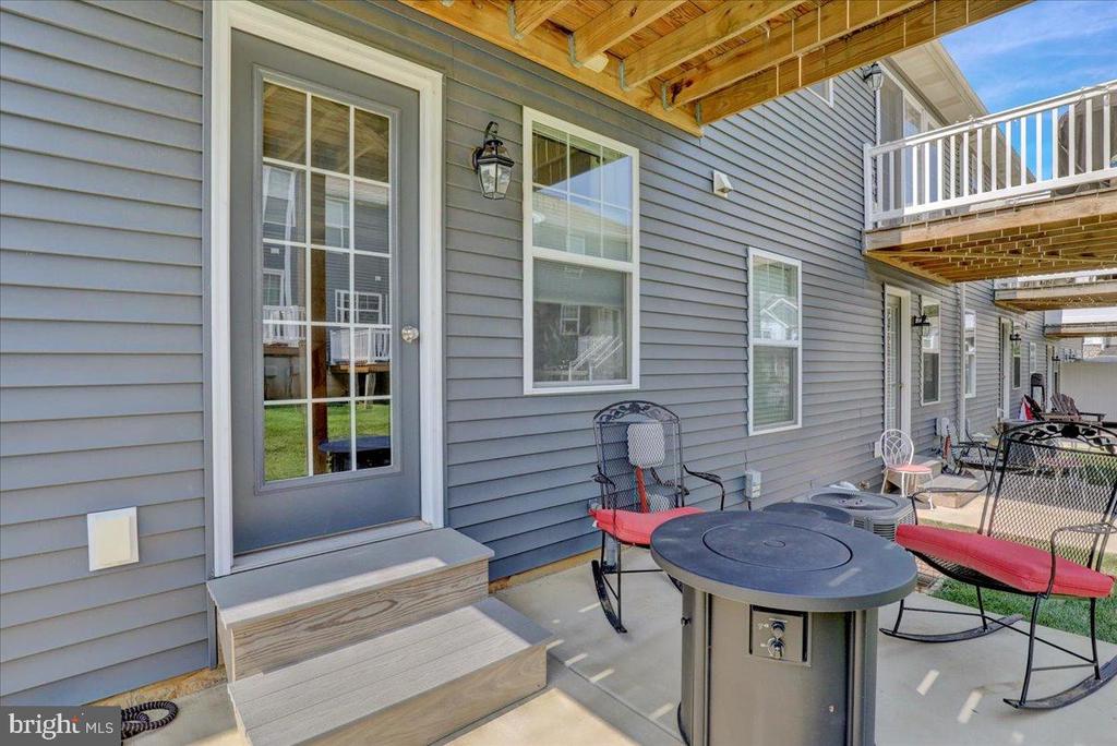 82 BEECH TREE COURT