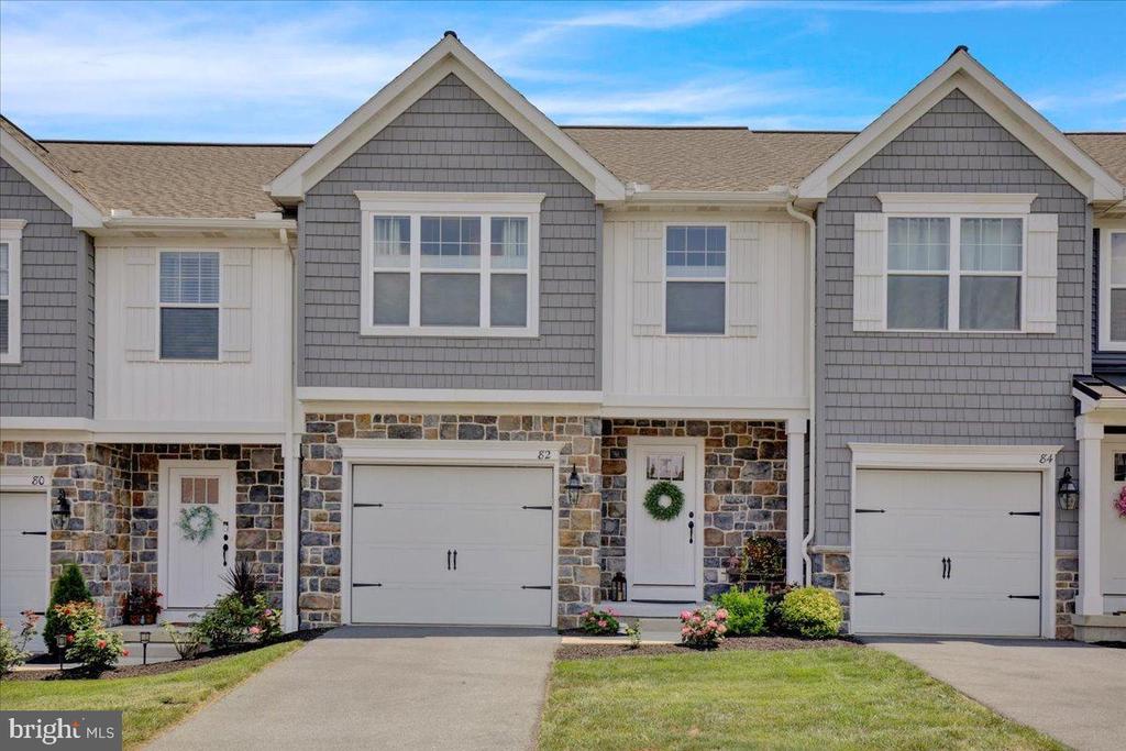 82 BEECH TREE COURT
