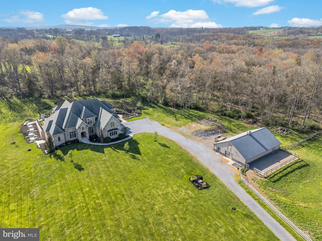 5683 GINGRICH ROAD