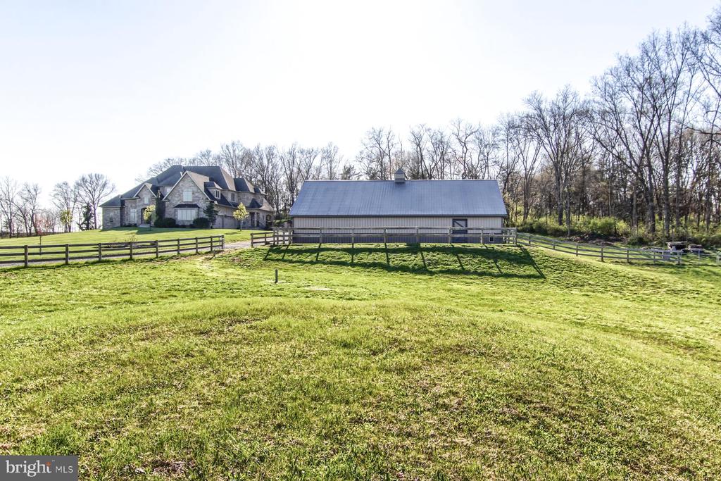 5683 GINGRICH ROAD