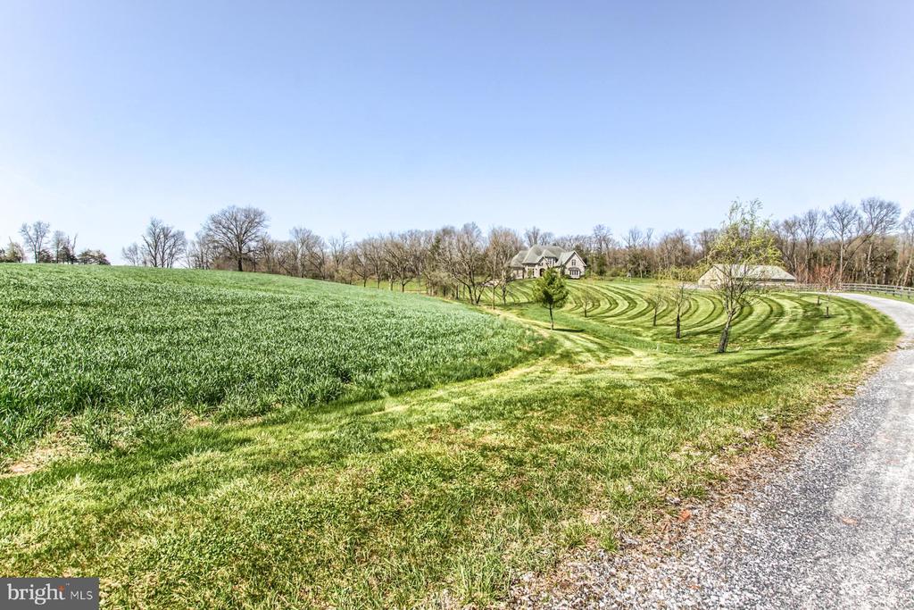5683 GINGRICH ROAD