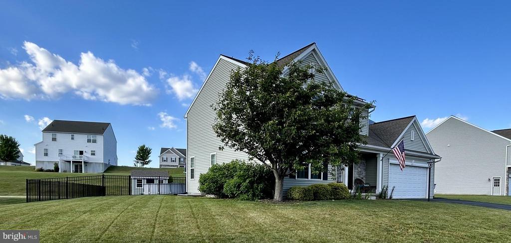 104 OAKEN WAY