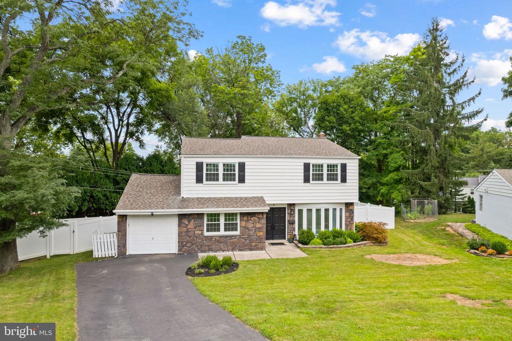 4 Balsam Pl
