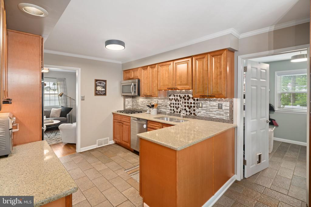 4 Balsam Pl