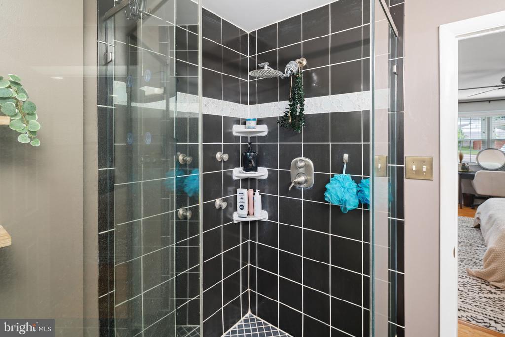 4 Balsam Pl