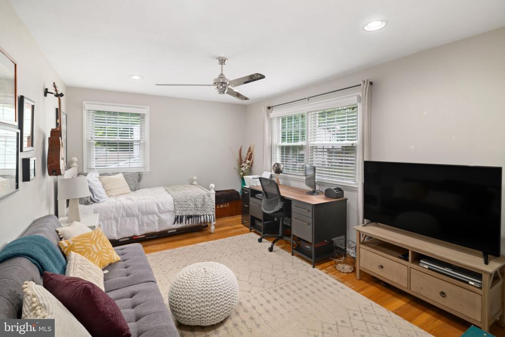 4 Balsam Pl