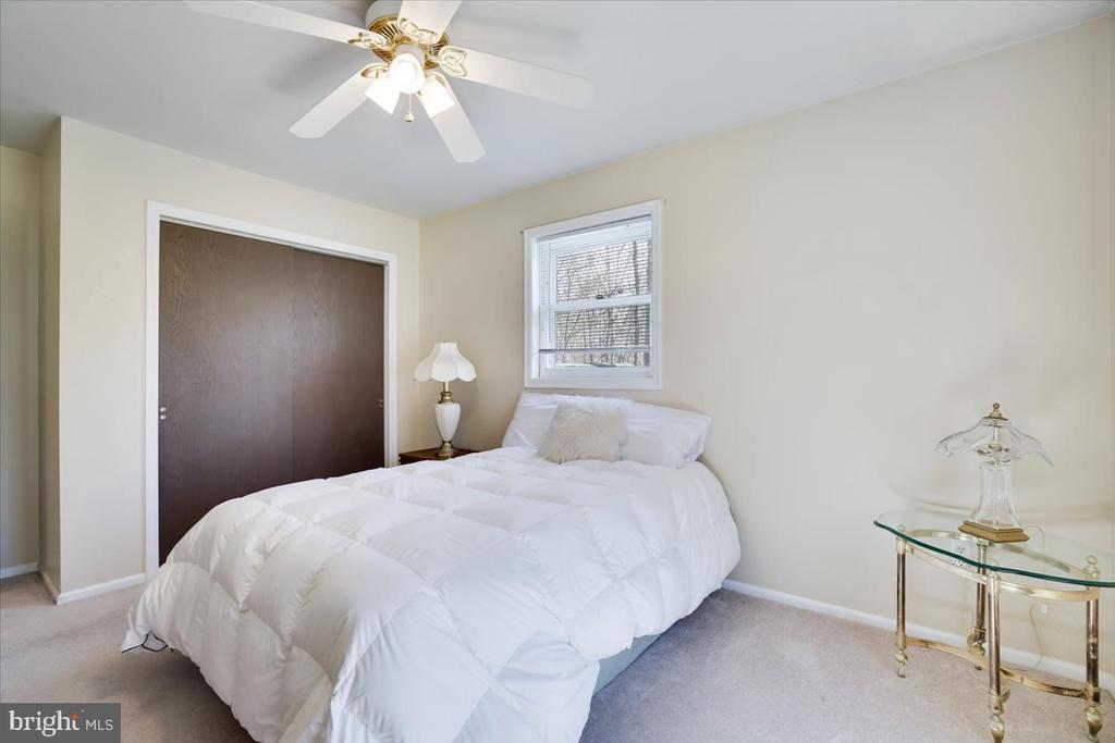 520 EXECUTIVE DR