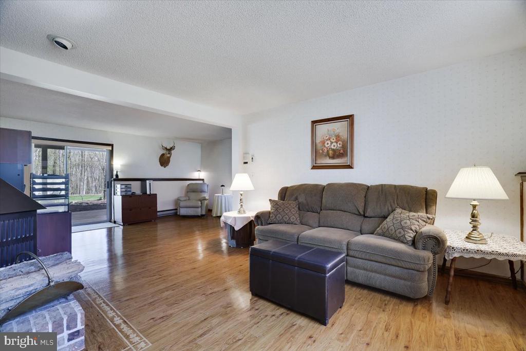 520 EXECUTIVE DR